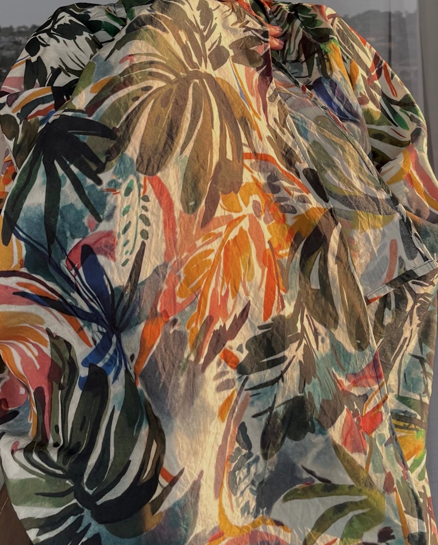 TROPICAL CROP BLOUSE