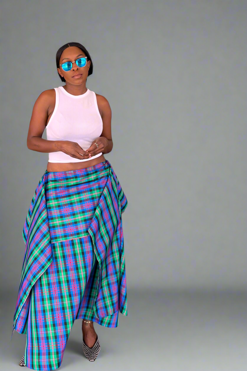 THE GEOMETRICALPLAID SKIRT