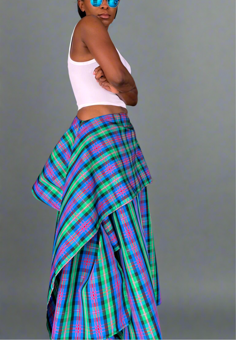 THE GEOMETRICALPLAID SKIRT