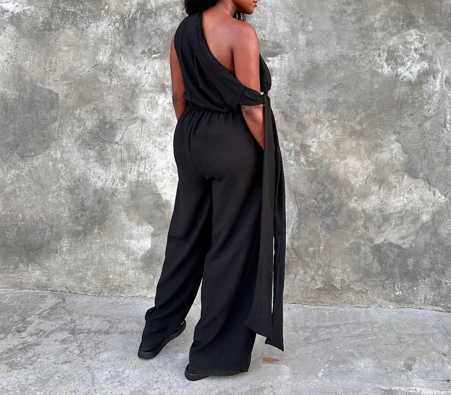 BLACK ONE SHOULDER SET