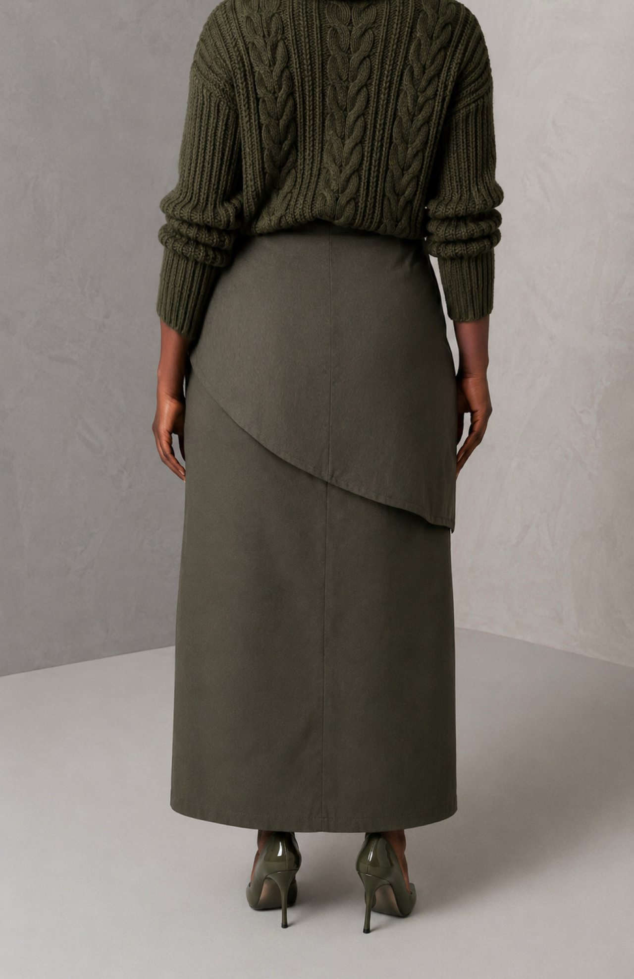 LINE SKIRT