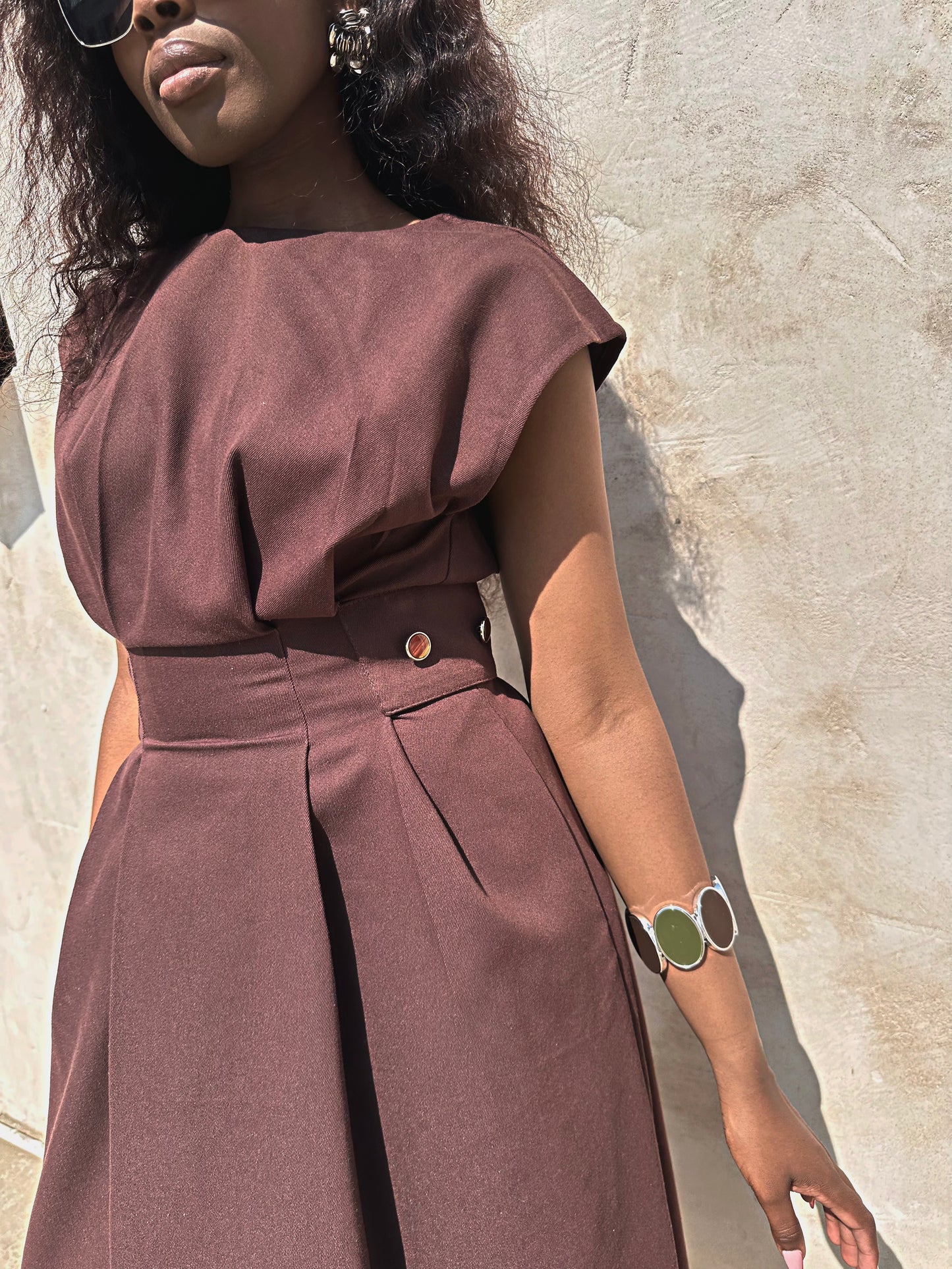 BROWN MIDI DRESS